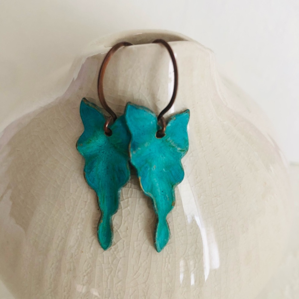Gorgeous verdigris leaf Earrings